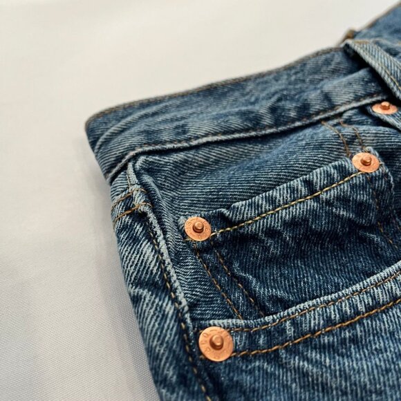 LEVI'S 501 90" STRAIGHT LEG HIGH RISE DENIM JEANS IN MEDIUM WASH - 28 - Picture 6 of 10